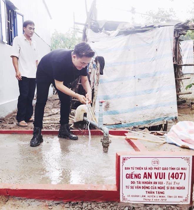 Sao Việt chăm chỉ làm từ thiện
