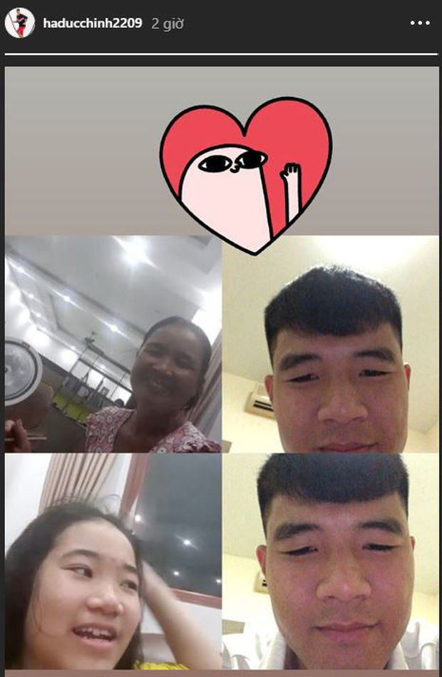 Sao Việt ngày lễ Vu lan: Ngọc Hân thiết kế áo dài tặng mẹ, Mỹ Tâm làm