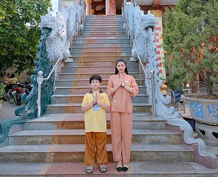 Sau ly hôn Tim, Trương Quỳnh Anh ngày càng gợi cảm nhưng