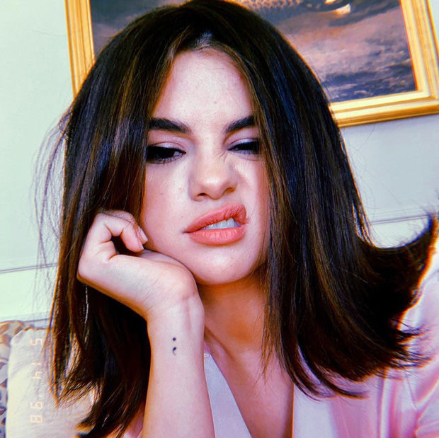 Selena Gomez xứng danh nữ hoàng Instagram với kỷ lục sở hữu 10 bức ảnh