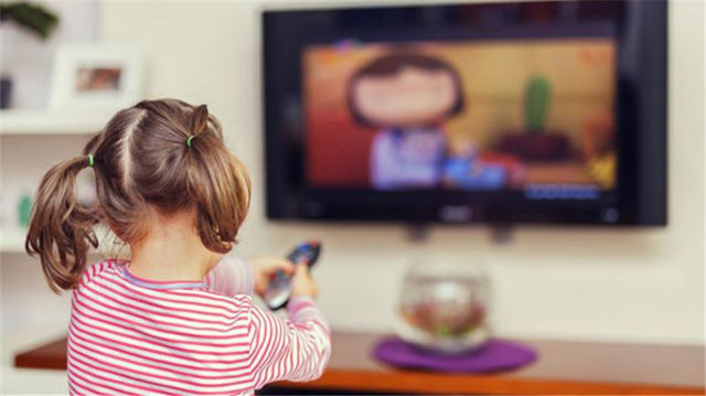 Shark Linh không muốn cho con xem TV để phát triển trí tưởng tượng