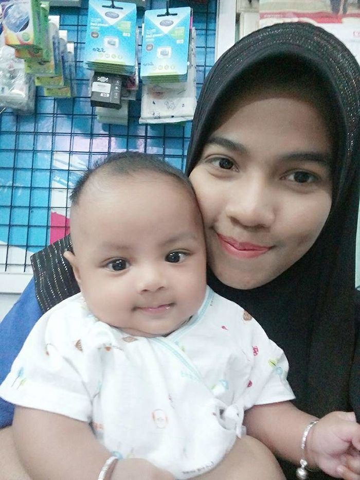 Thiên thần sơ sinh ngày nào giờ đã thay đổi bớt đẹp trai đi rồi