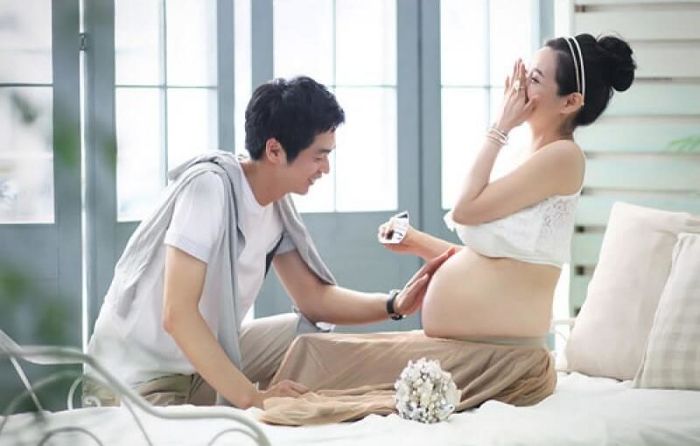 Tiến sĩ Chanpen: Đọc sách cho thai nhi nghe là giúp con phát triển tốt