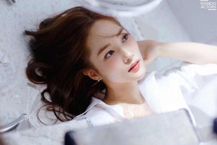 U30 Min Young vẫn đẹp hoàn hảo: “Chìa khóa” chăm sóc da là ngủ đủ