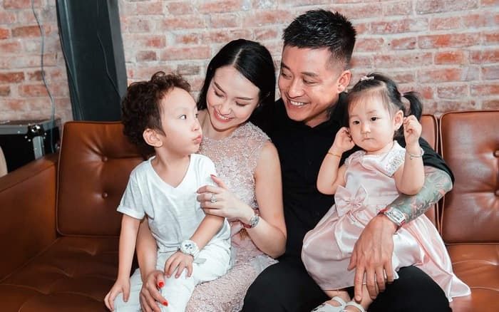 Vợ Tuấn Hưng chia sẻ sau sinh mổ lần 3
