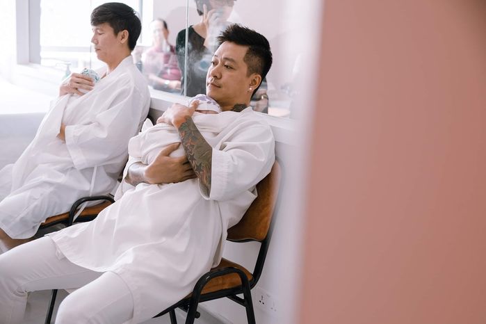 Vợ Tuấn Hưng chia sẻ sau sinh mổ lần 3