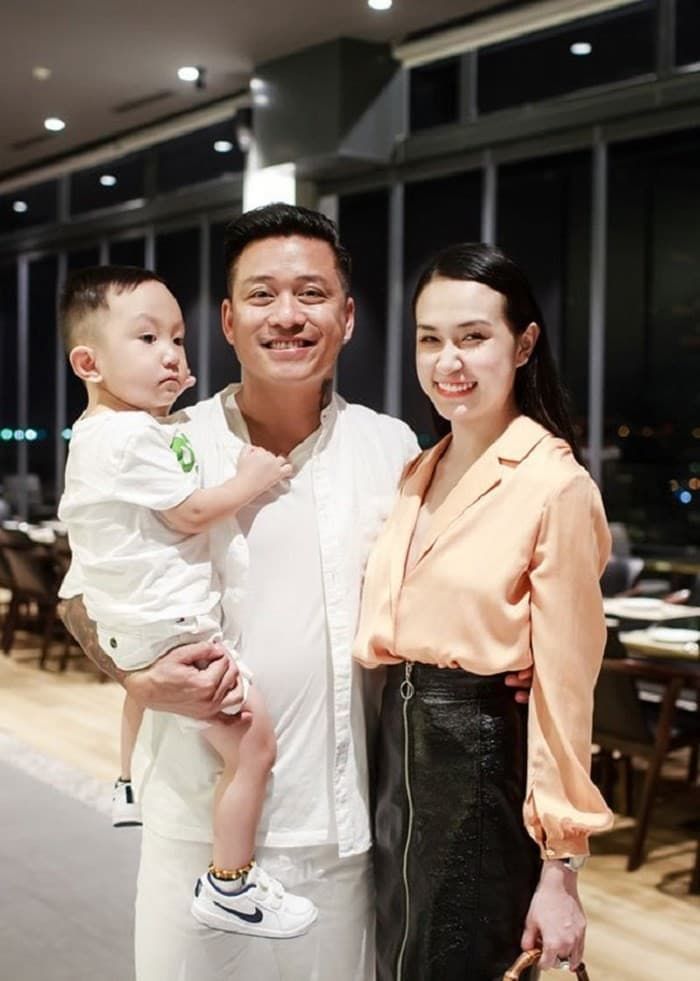 Vợ Tuấn Hưng chia sẻ sau sinh mổ lần 3