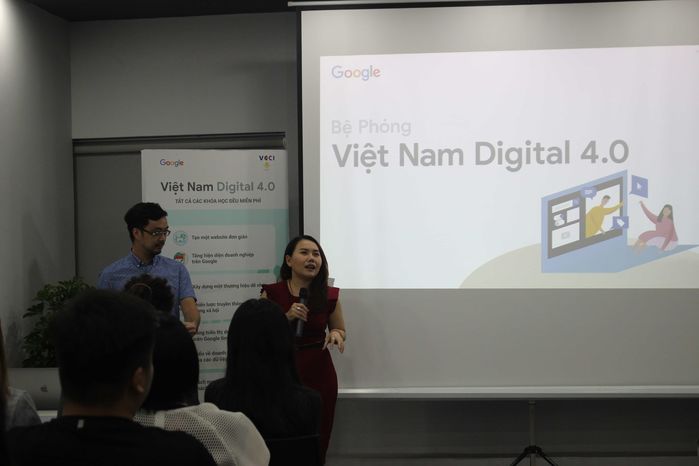 Nam Hee rạng rỡ đến tham dự workshop cùng YAN & thế hệ Z