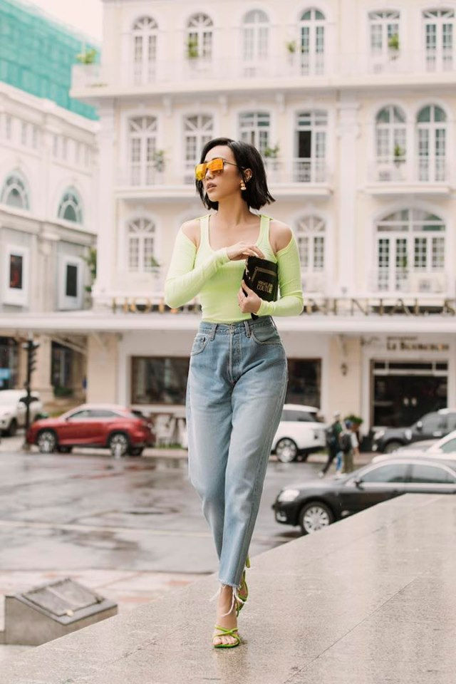 Phong cách sao Việt: Chi Pu diện cúp ngực gợi cảm dẫn đầu sao mặc đẹp