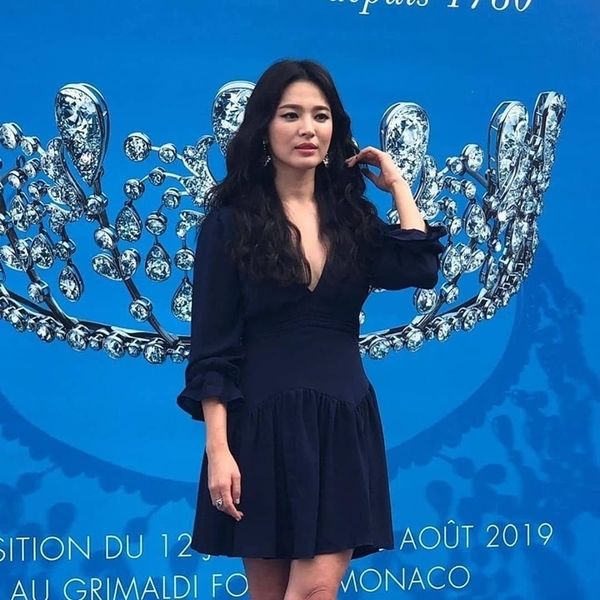 Không còn nổi loạn, Song Hye Kyo quay về với hình tượng thanh lịch