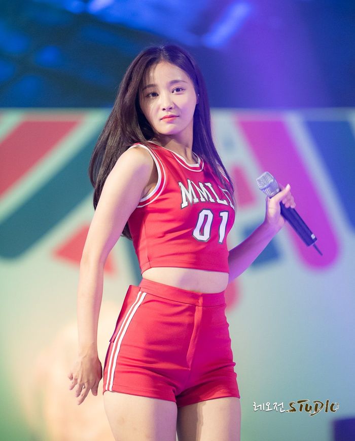 4 idol có body quyến rũ nhất Kpop: Joy (Red Velvet) đẹp từng centimet