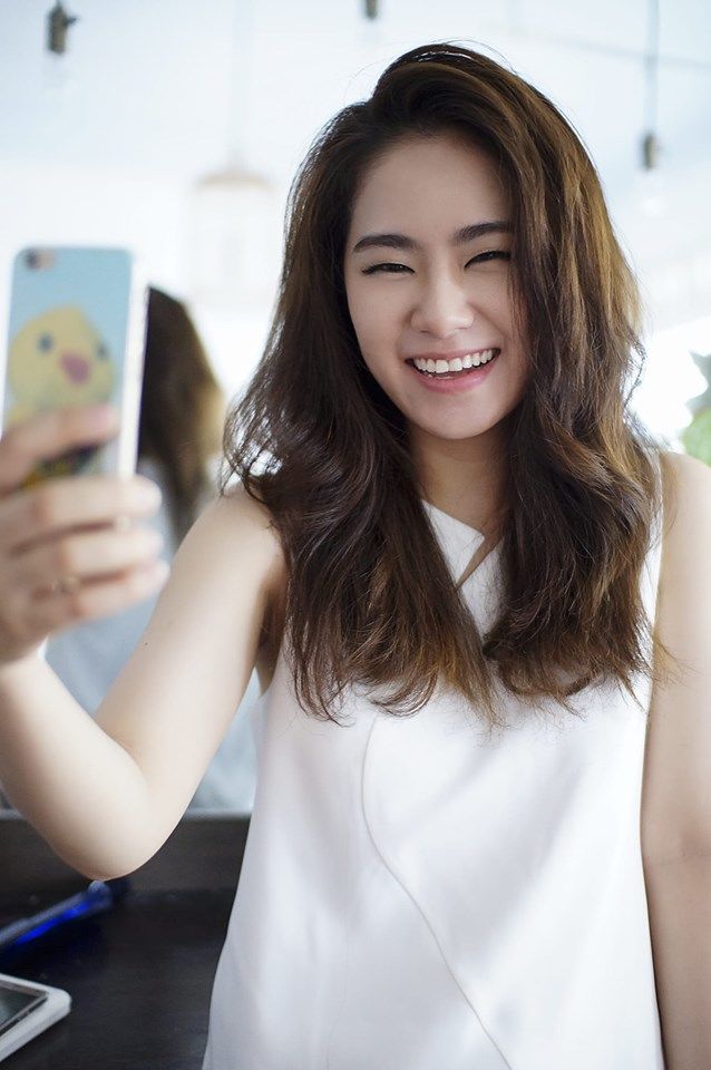 Lương Bích Hữu khoe diện mạo mới, CĐM: Ai tô son cho chị mà gắt vậy