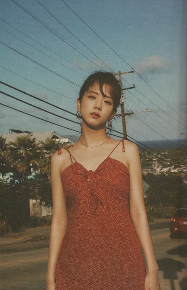 Black Pink khoe vẻ mong manh tựa 4 nữ thần trong photobook ở Hawaii