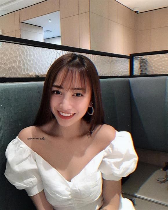 Cuộc sống ái nữ đại gia Minh Nhựa: Uống cà phê vỉa hè, hay đi xe máy
