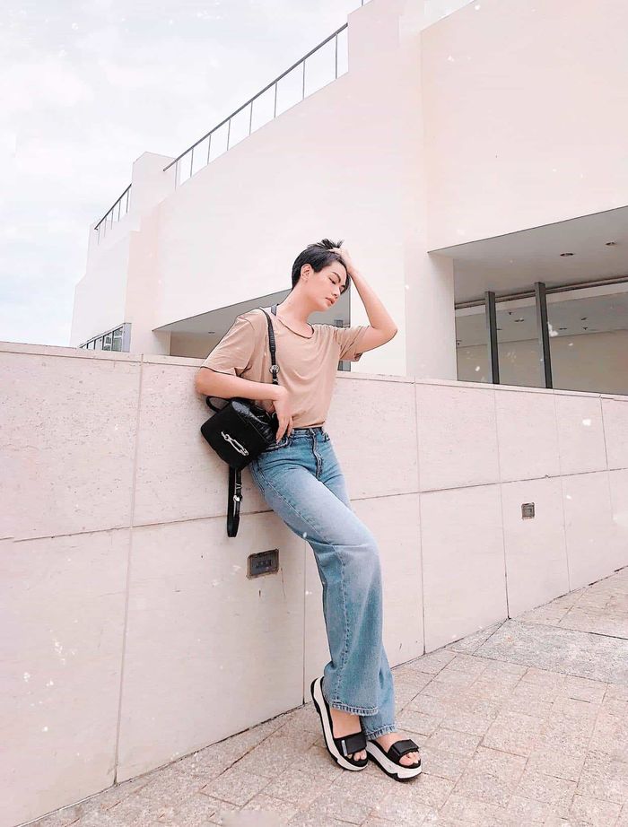 Ảnh hot sao Việt: Nhã Phương khoe góc nghiêng cùng vai trần quyến rũ