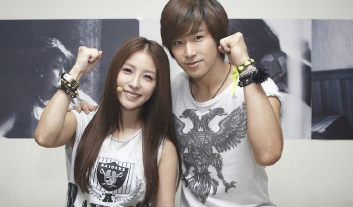 Bạn thân khác giới idol Kpop: Taeyeon còn nguyện chết để cứu Heechul