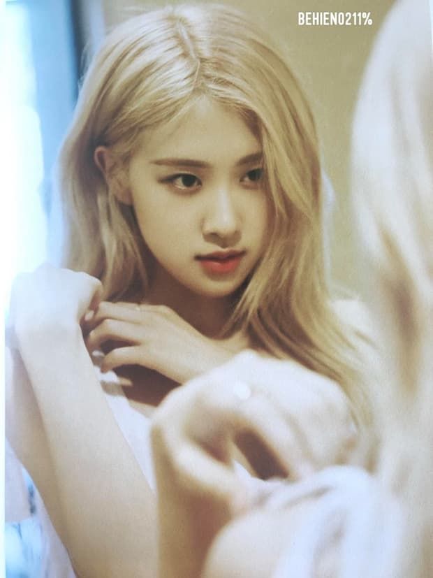 Black Pink khoe vẻ mong manh tựa 4 nữ thần trong photobook ở Hawaii