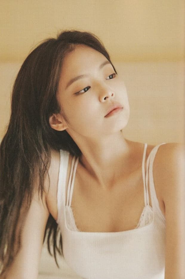 Black Pink khoe vẻ mong manh tựa 4 nữ thần trong photobook ở Hawaii