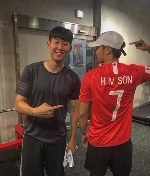Cầu thủ dính tin hẹn hò Jisoo: Siêu giàu, quen toàn hội mỹ nữ đình đám