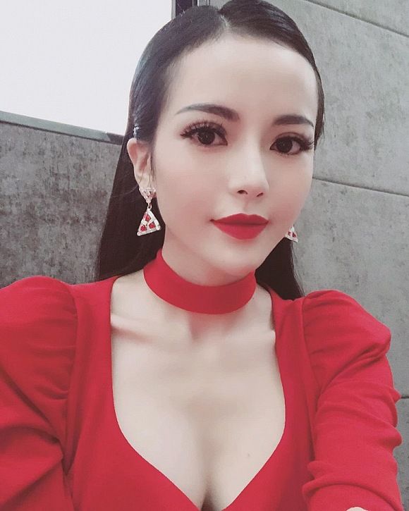 Chân dung bạn gái tin đồn của Ngô Kiến Huy: Xinh đẹp và tài năng