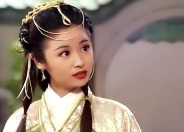 Chỉ vài bức ảnh chưa từng tiết lộ, Lâm Tâm Như được khen ngợi nhan sắc