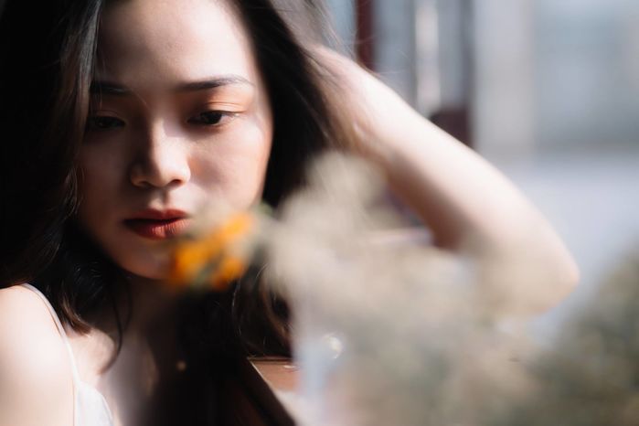 Chia tay rồi sao phải cố liên lạc, hãy dành thời gian làm mới bản thân