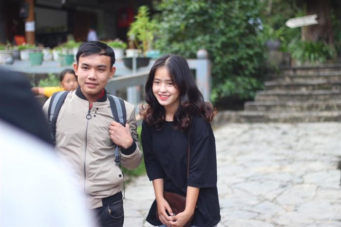 “Cô bé bán lê” ngày nào nay đã 16 tuổi, xinh đẹp chả kém hotgirl Vbiz