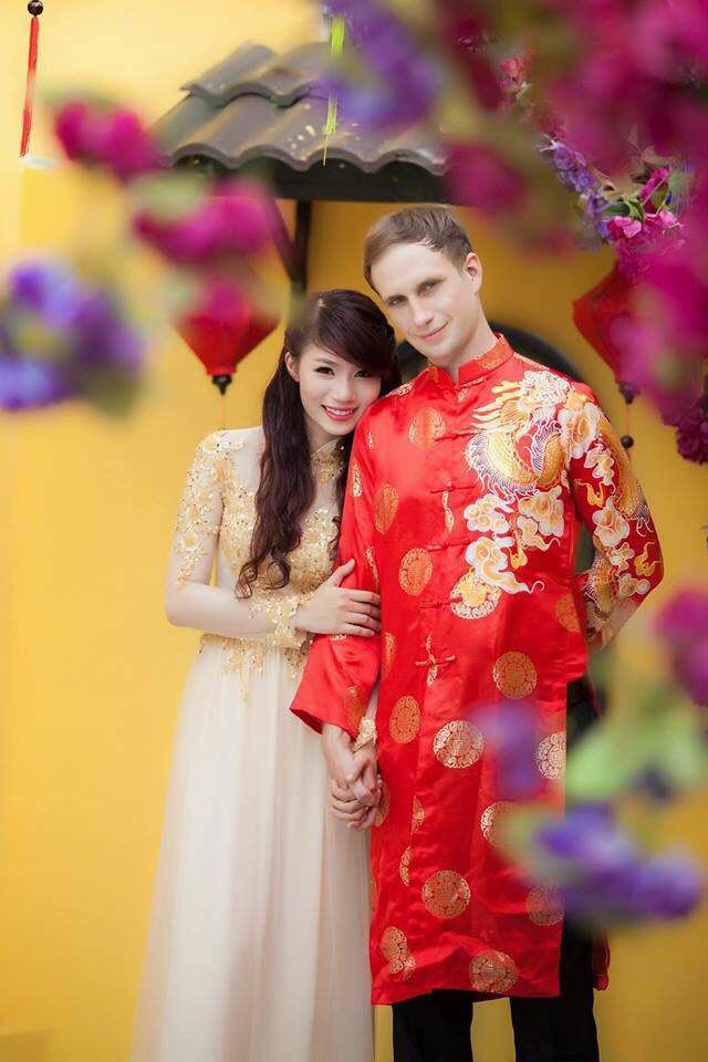 Cô vợ may mắn: Chồng Tây điển trai cùng hai cô con gái xinh như mộng