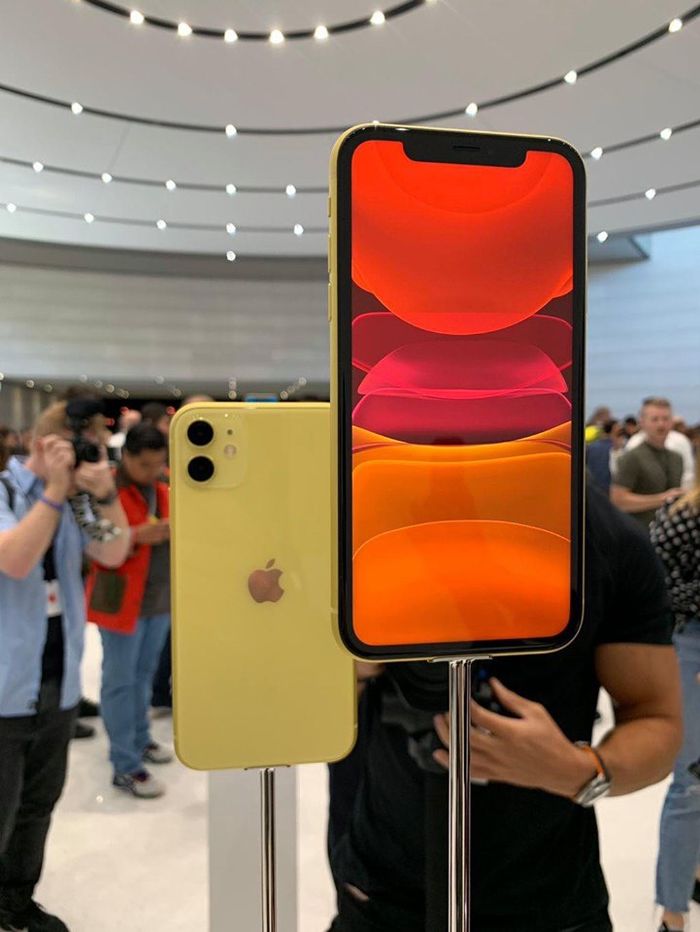 Công bố hình ảnh thật của iPhone 11 với hệ màu đa sắc siêu đỉnh