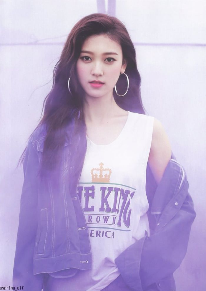 Nữ idol vừa tròn 18: Jeon Somi xinh như tiên tử, MinJu quá bốc lửa