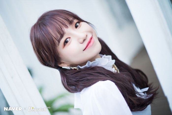 Nữ idol vừa tròn 18: Jeon Somi xinh như tiên tử, MinJu quá bốc lửa