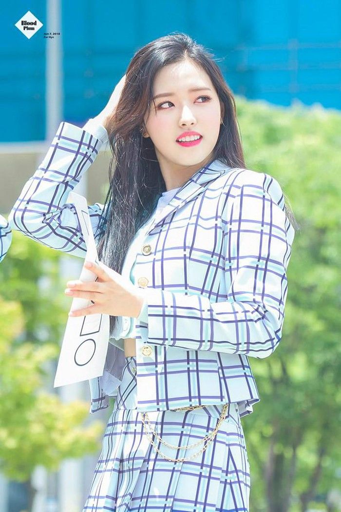 Nữ idol vừa tròn 18: Jeon Somi xinh như tiên tử, MinJu quá bốc lửa