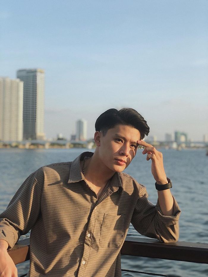 Đàn ông khôn ngoan ca ngợi vợ, đàn ông nông cạn nói xấu vợ