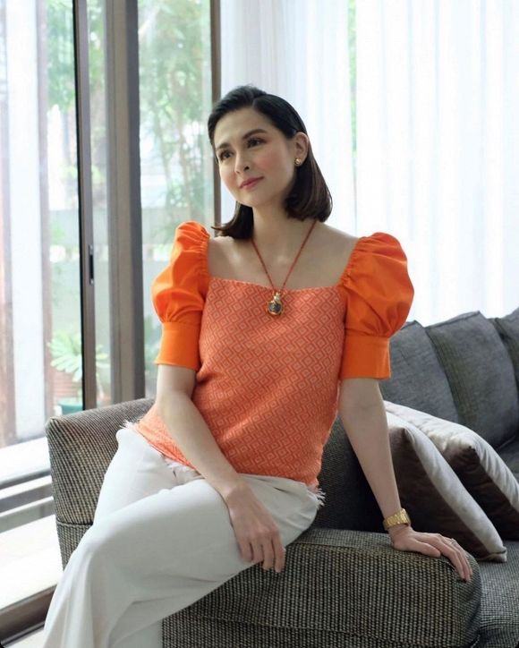 Để kiểu tóc chấm vai, Marian Rivera càng trẻ trung cuốn hút bội phần