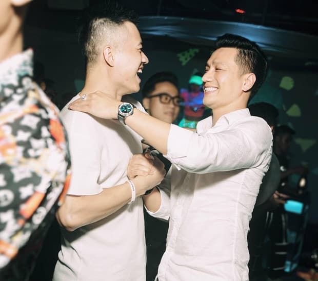 Diệu Nhi - Anh Tú bị soi diện đồ đôi, vợ Đan Trường lái siêu xe 20 tỷ