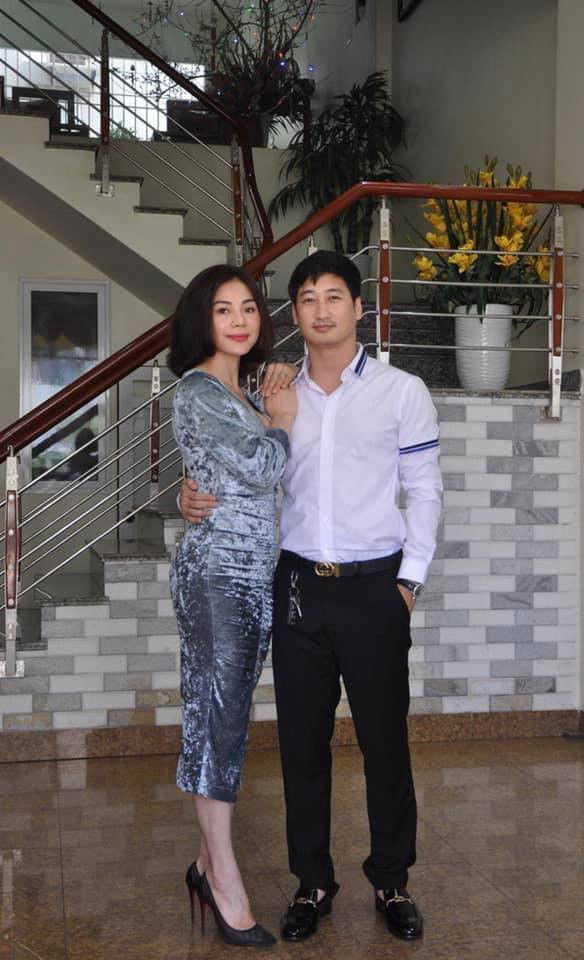 Đời tư của dàn diễn viên bộ phim Hoa hồng trên ngực trái