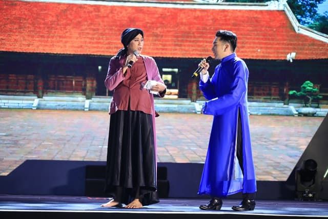 Quang Hà không cầm được nước mắt vì thịnh tình khán giả và đồng nghiệp