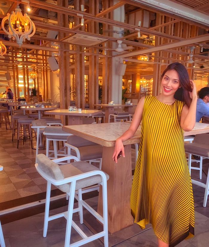 Háo hức sắm đồ cận ngày sinh, Lan Khuê vô tình để lộ giới tính em bé