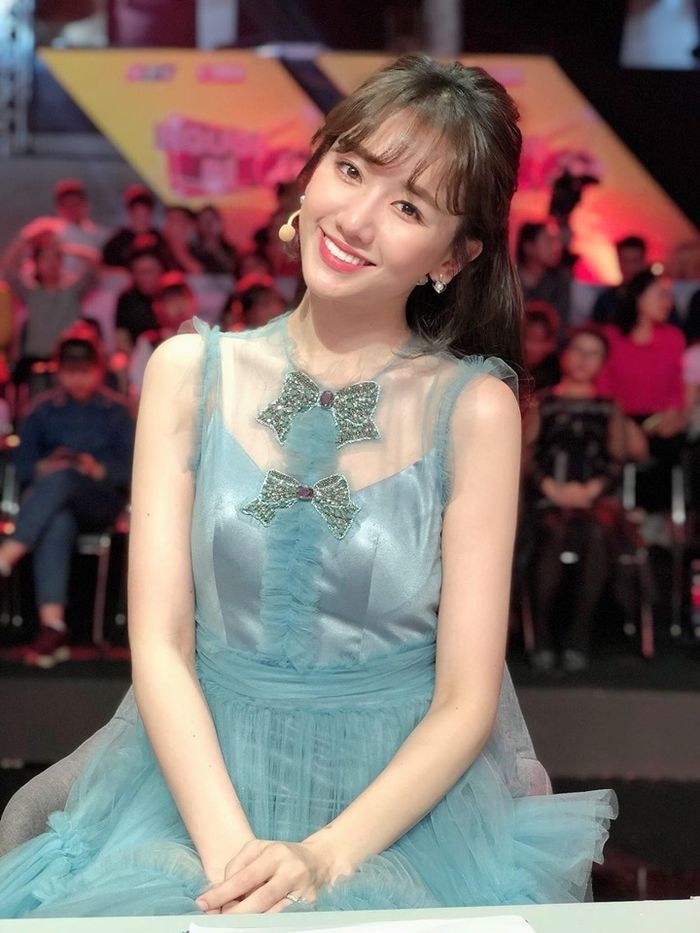 Hari Won lại sai chính tả khi gửi lời chúc hạnh phúc tới Kim Nhã