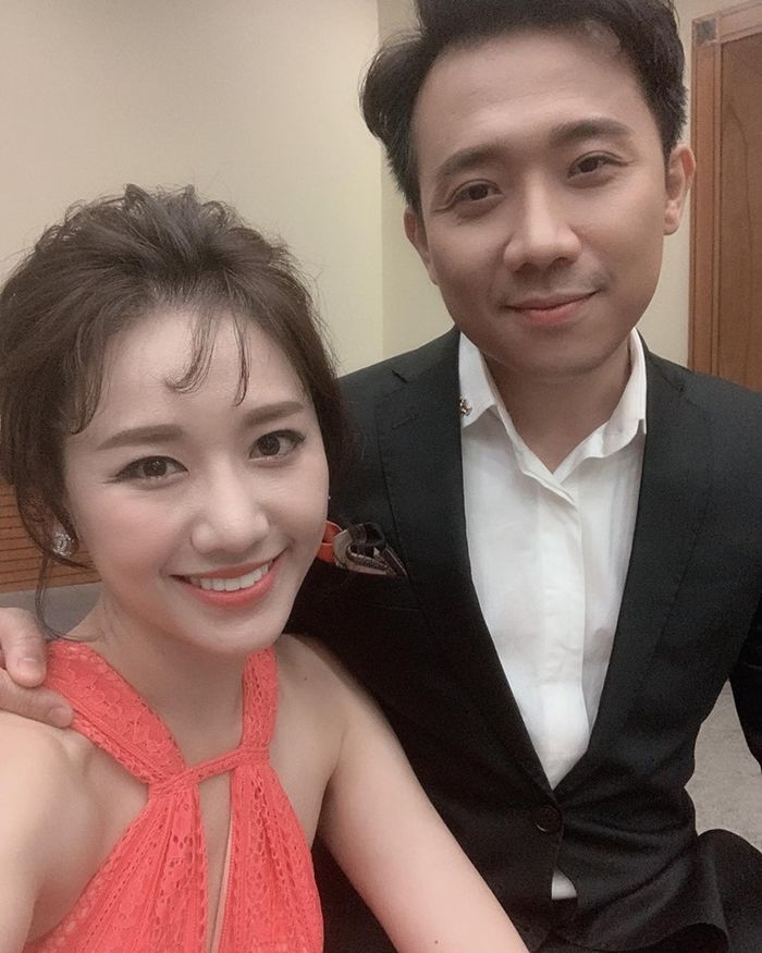 Hari Won lại sai chính tả khi gửi lời chúc hạnh phúc tới Kim Nhã