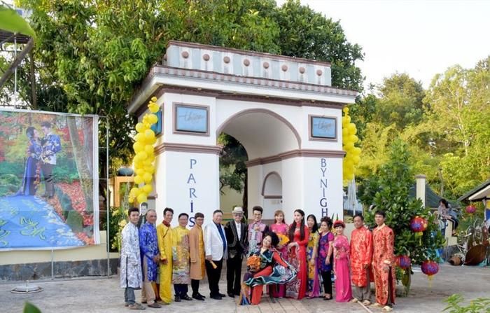 Hậu ly hôn, MC Thanh Bạch hạnh phúc viên mãn bên bà trùm Thuý Nga