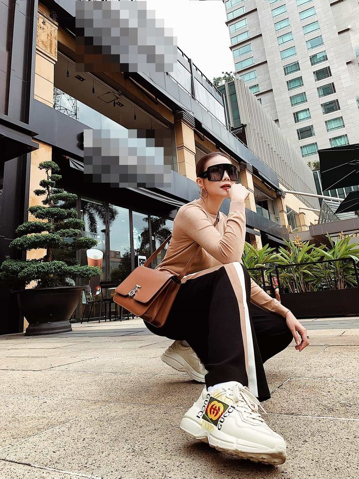 Tim sơn móng tay đen nữ tính, Gil Lê xuất hiện lần đầu sau tin hẹn hò