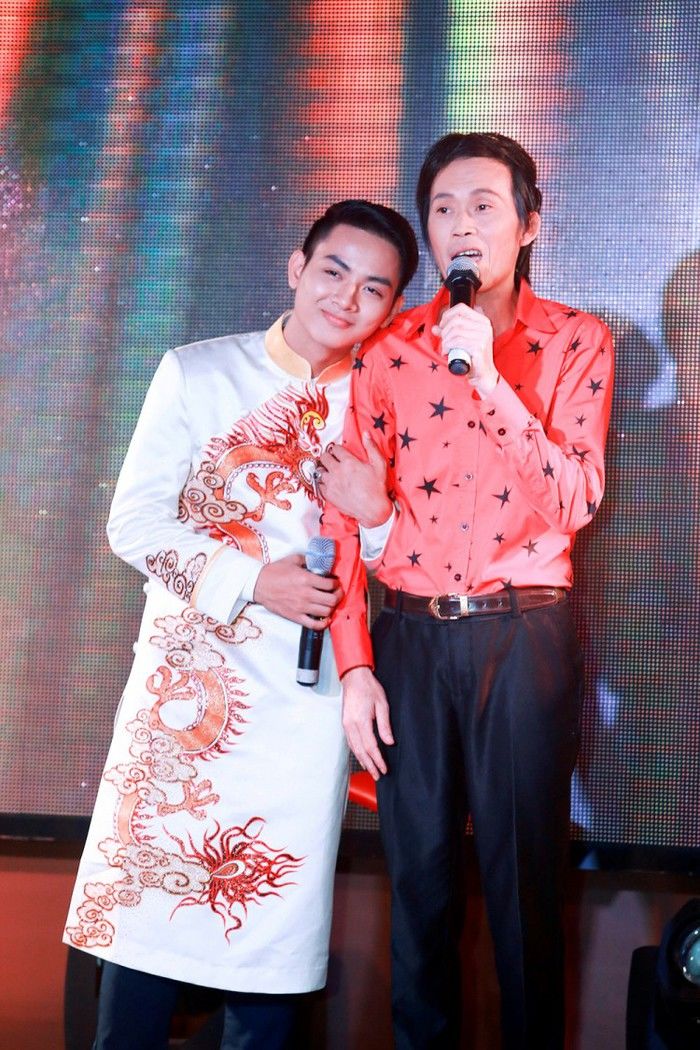 Hoài Lâm đổi họ trên MXH, CĐM nghi do xích mích với Hoài Linh