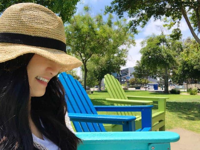 Hồng Đào đón tuổi 57 nhẹ nhàng bên 2 cô con gái cưng ở Mỹ