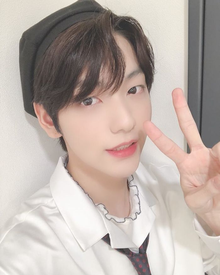 Ảnh hot sao Hàn 9/9: BTS xác lập kỷ lục Guinness, Nayeon trông đầy đặn