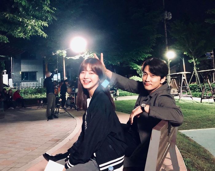 Ảnh hot sao Hàn 13/9: IU - Soo Hyun tái hợp trong Hotel Del Luna