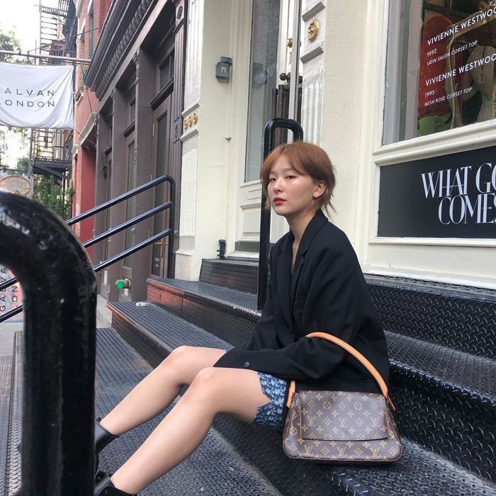 Ảnh hot sao Hàn 11/9: Mina sẽ comeback cùng nhóm, Jisoo đầy nổi loạn