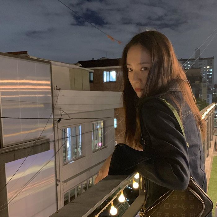 Ảnh hot sao Hàn 13/9: IU - Soo Hyun tái hợp trong Hotel Del Luna