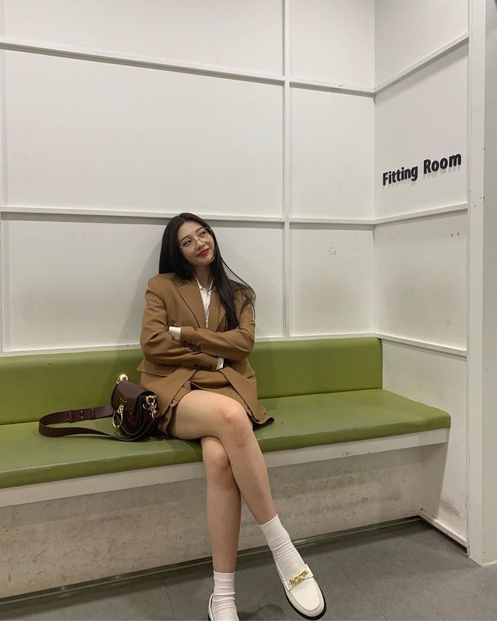 Ảnh hot sao Hàn 7/9: Minnie (G_idle) đẹp ma mị, Dara lão hóa ngược
