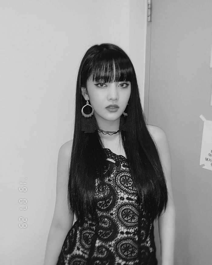 Ảnh hot sao Hàn 7/9: Minnie (G_idle) đẹp ma mị, Dara lão hóa ngược